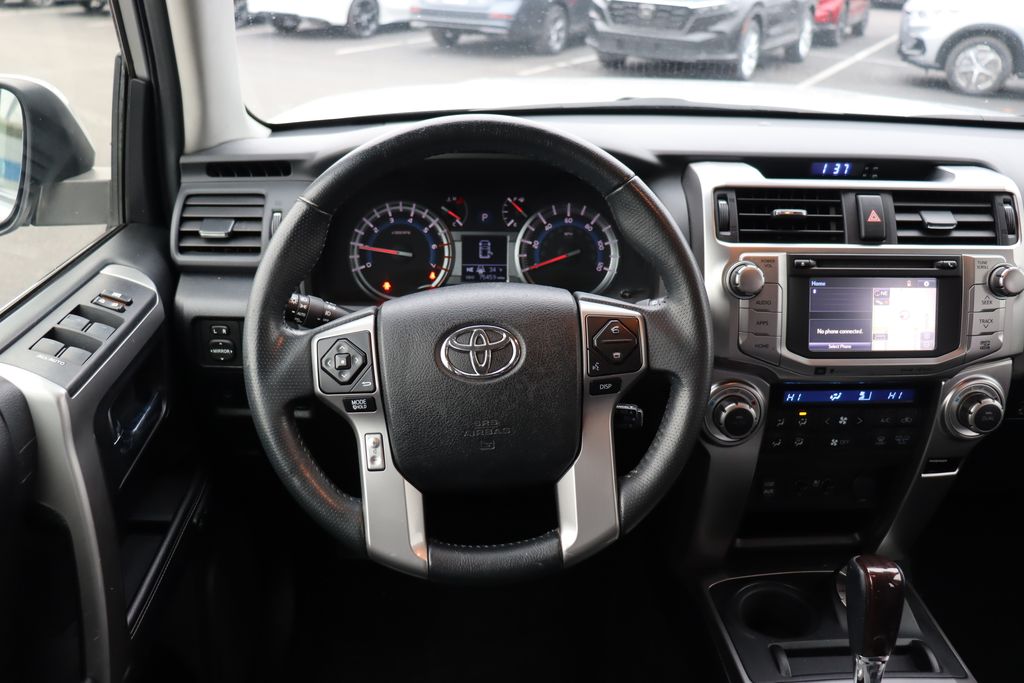 2016 Toyota 4Runner Limited 18