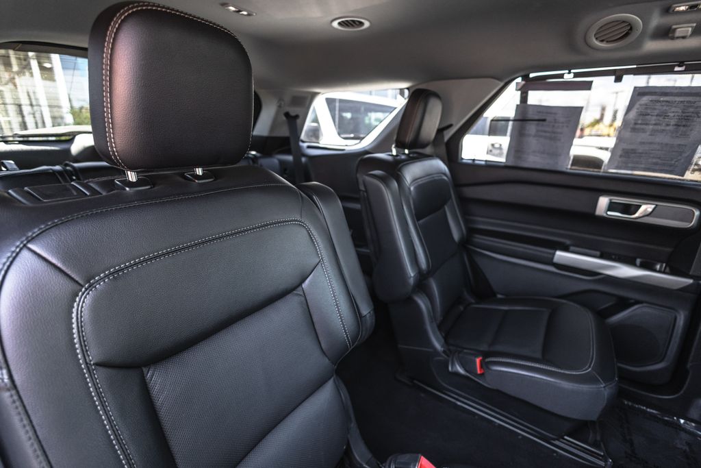 2022 Ford Explorer Limited thumbnail 30
