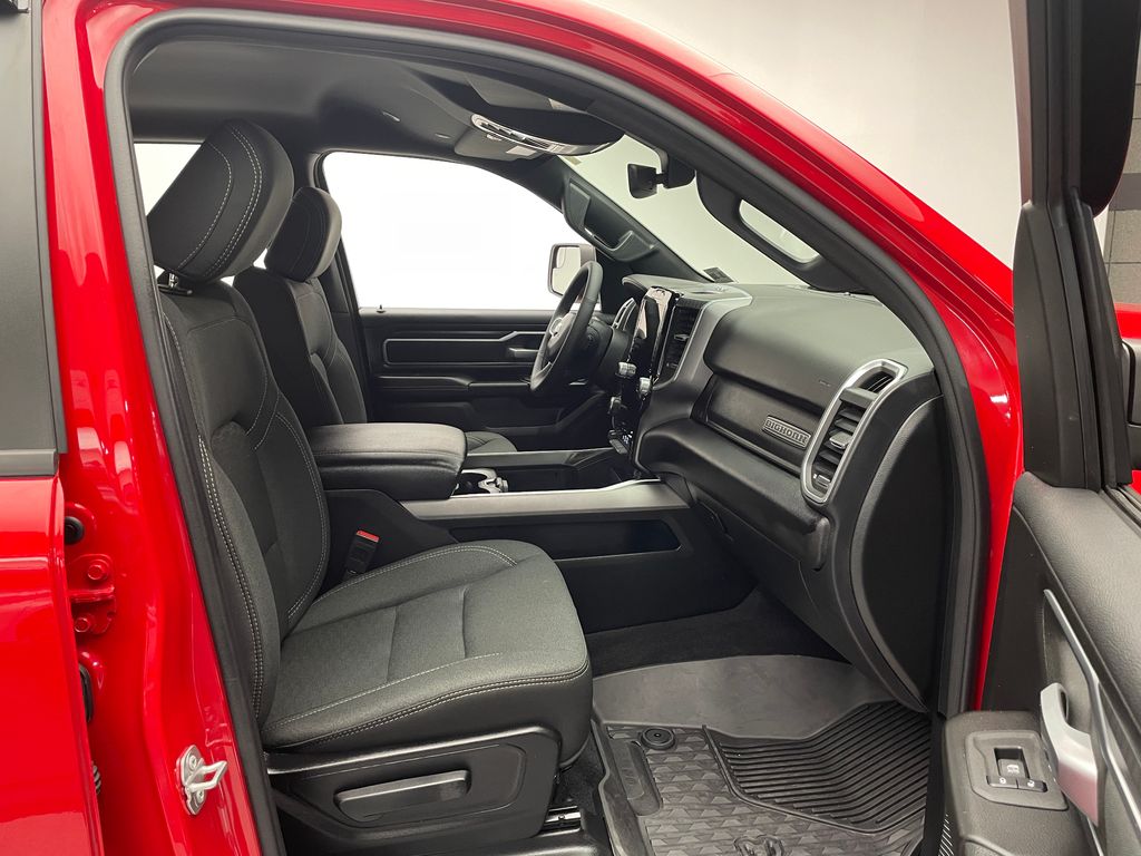 Thumbnail: 2025 RAM 1500 - 17