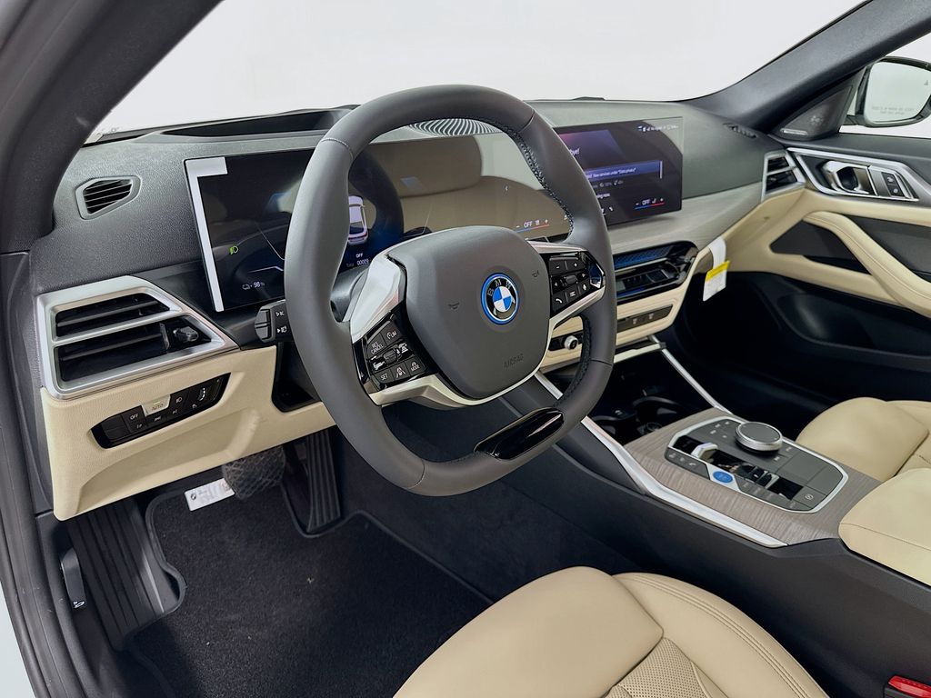 Thumbnail: 2026 BMW i4 - 9