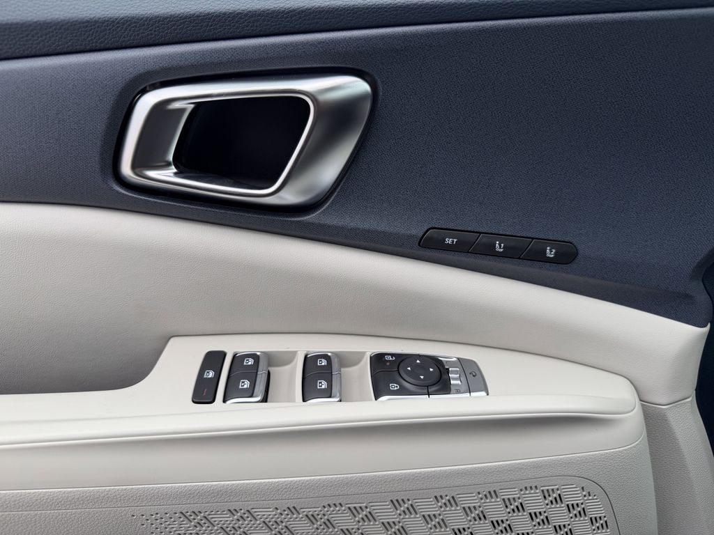 new 2026 Kia Carnival Hybrid car, priced at $43,994
