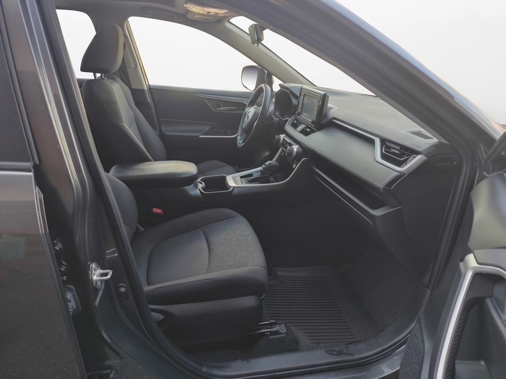 Used Car 2022 Toyota Rav4  Xle For Sale Under $30,000 In Austin, Texas