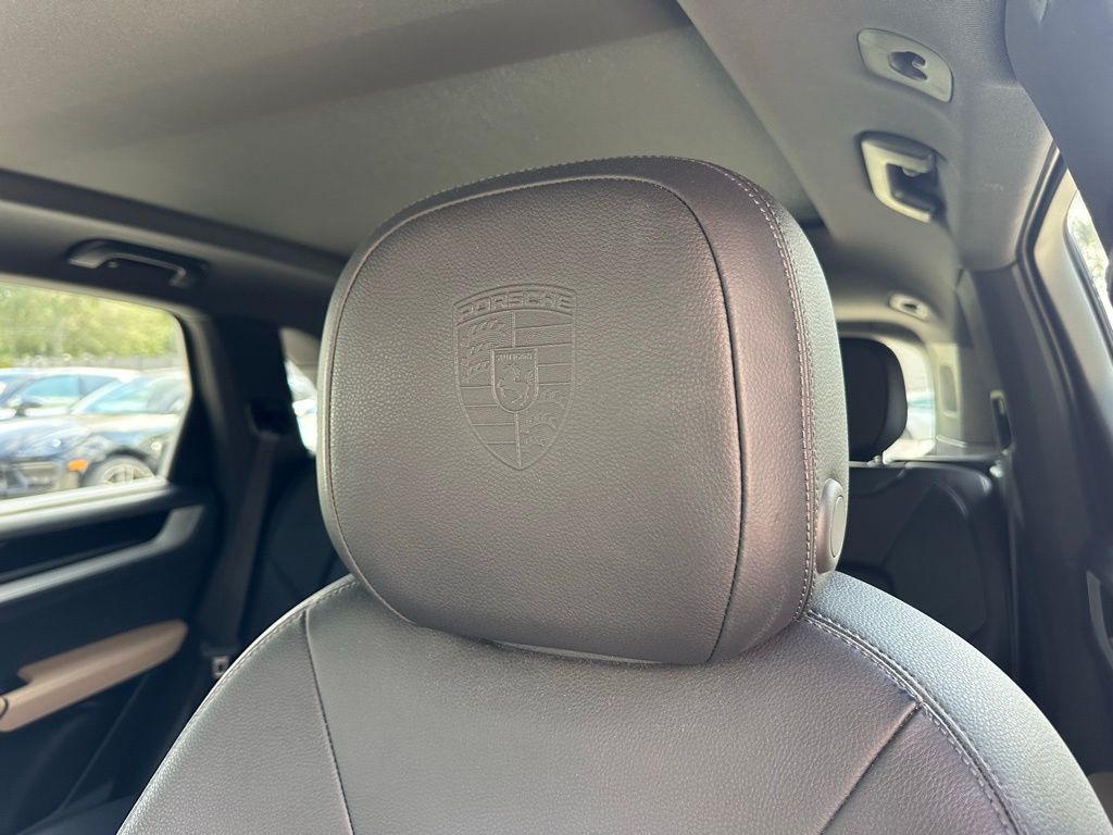 Thumbnail: 2024 Porsche Cayenne - 21