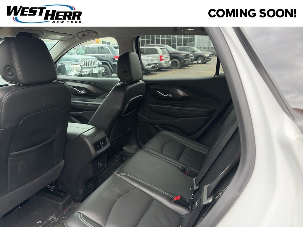 Used 2023 White GMC SLT image 6