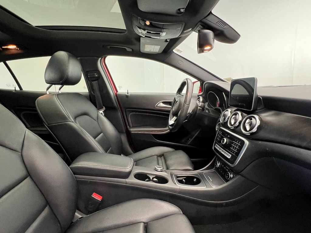 Thumbnail: 2019 Mercedes-Benz GLA - 6