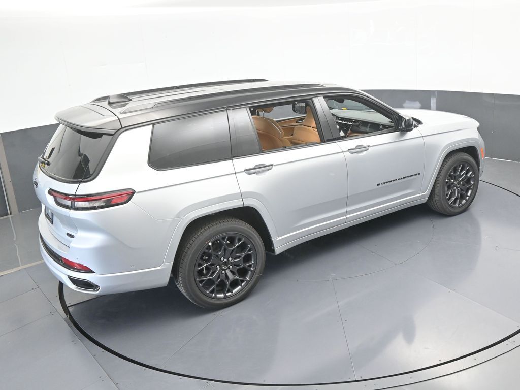 New 2025 Silver Zynith Jeep Summit image 50