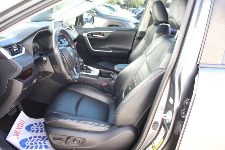 Used Car 2019 Toyota Rav4  Limited For Sale Under $25,000 In Georgetown, Texas