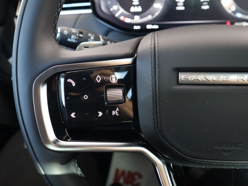 Thumbnail: 2025 Land Rover Range Rover Sport - 13
