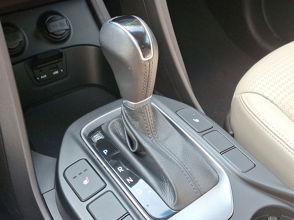 Thumbnail: 2013 Hyundai Santa Fe - 14