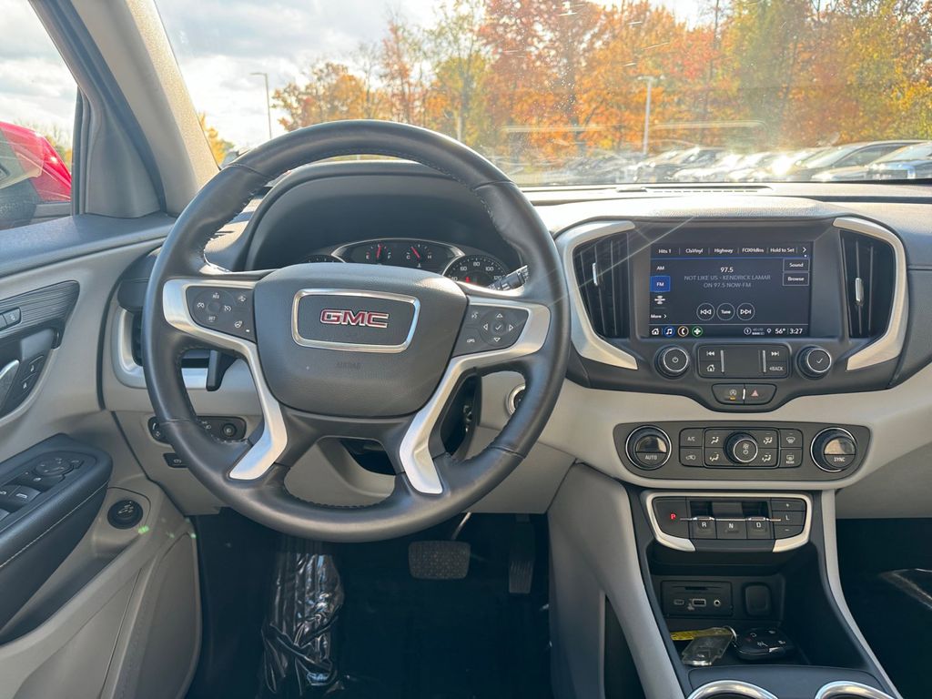 2022 GMC Terrain SLT 9