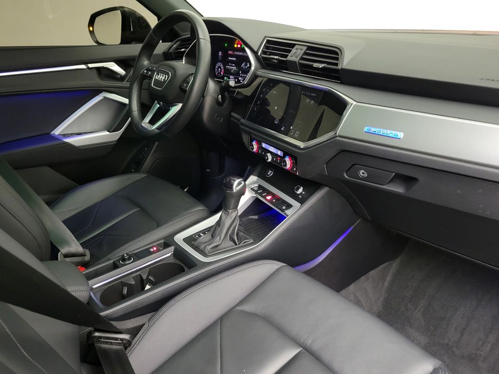 Thumbnail: 2023 Audi Q3 - 15