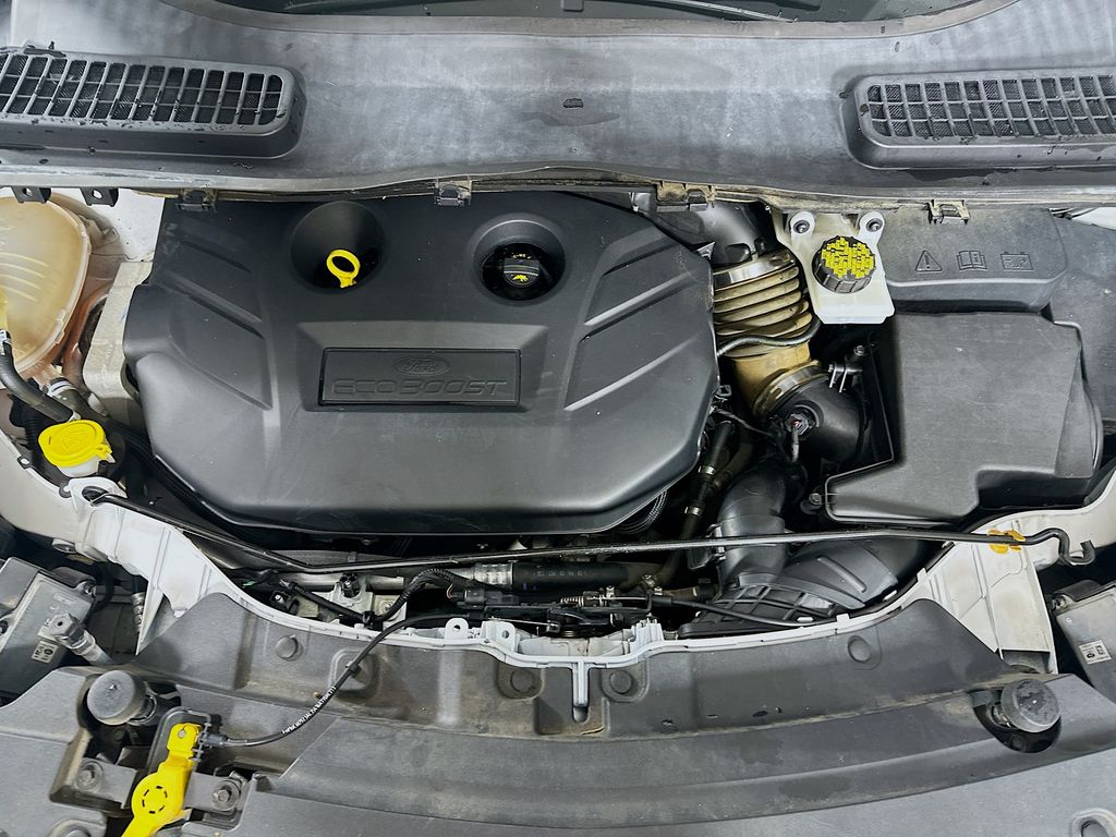 Used 2017 White Ford SE image 32