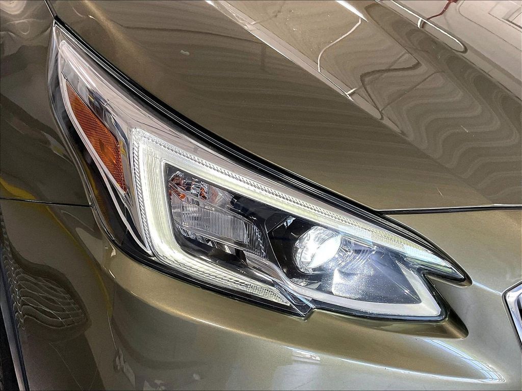 2020 Subaru Outback — photo 32