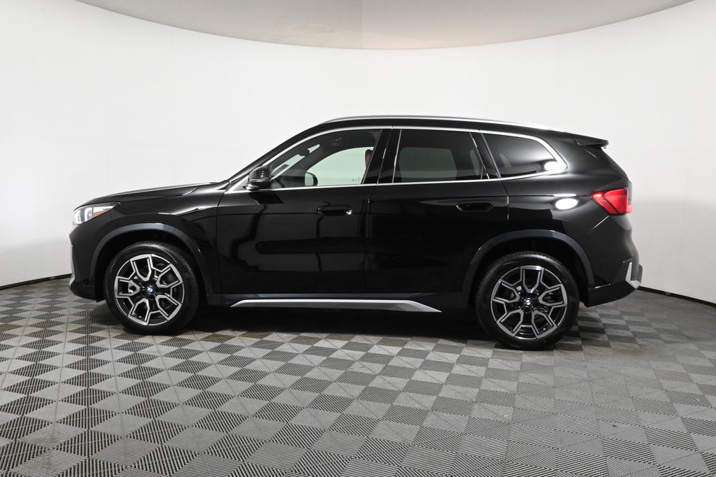 Thumbnail: 2025 BMW X1 - 2
