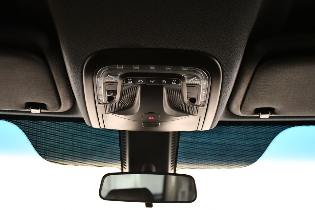 Thumbnail: 2025 Mercedes-Benz Sprinter - 9