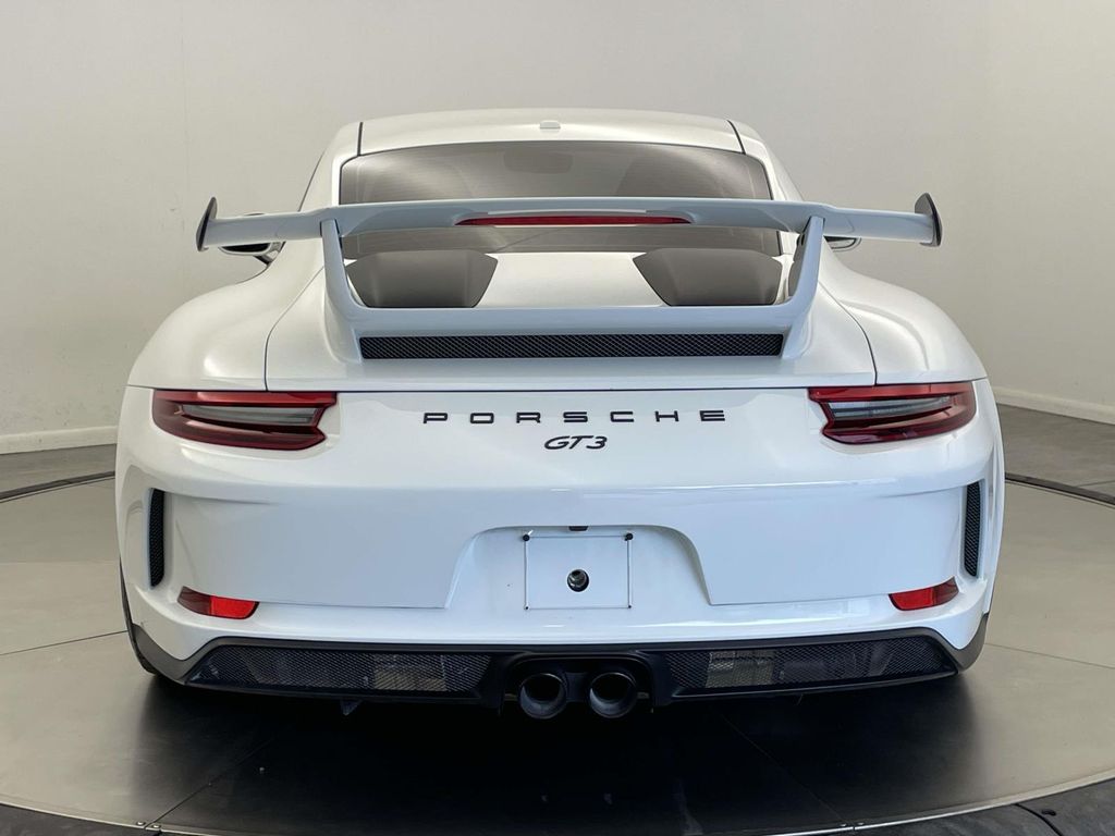 2018 Porsche 911 GT3 - 5