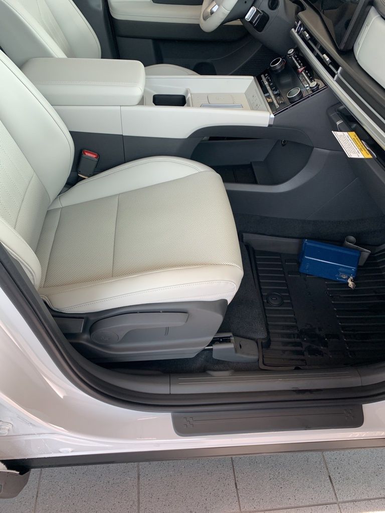 New 2026 White Hyundai SEL image 19