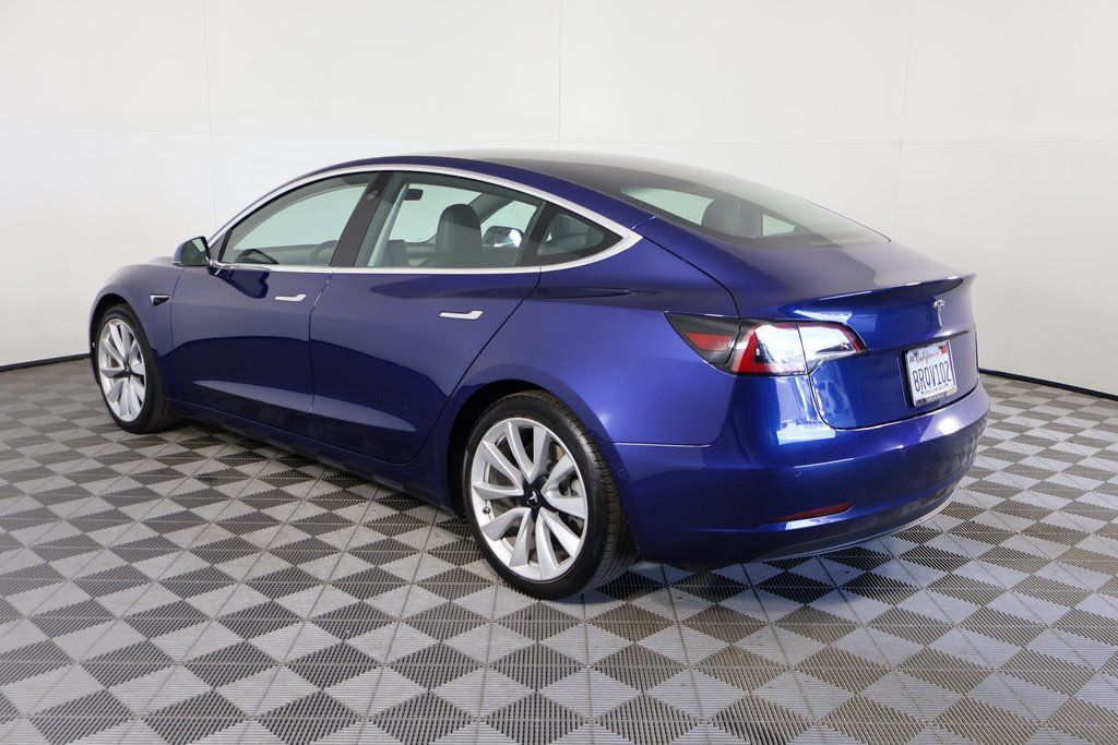 Thumbnail: 2020 Tesla Model 3 - 6