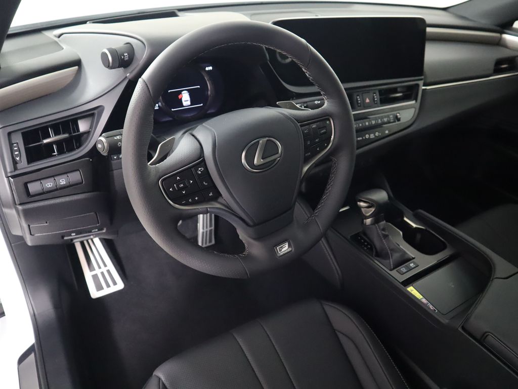 2024 Lexus ES Hybrid 300h F Sport 9