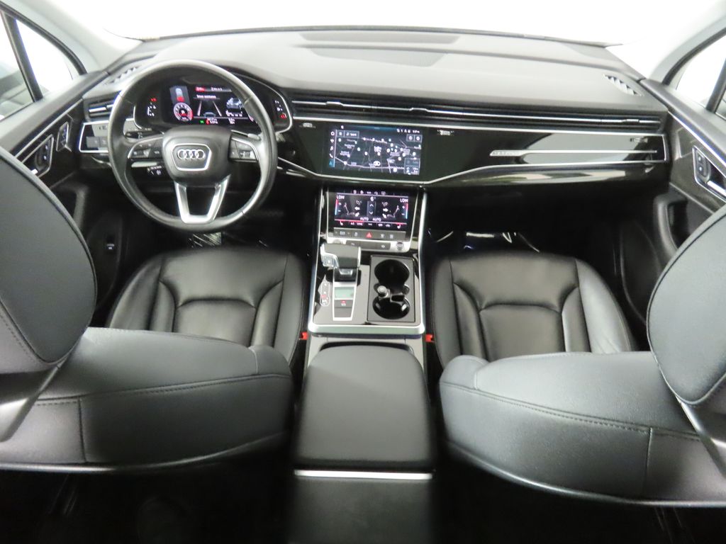 Thumbnail: 2022 Audi Q7 - 11