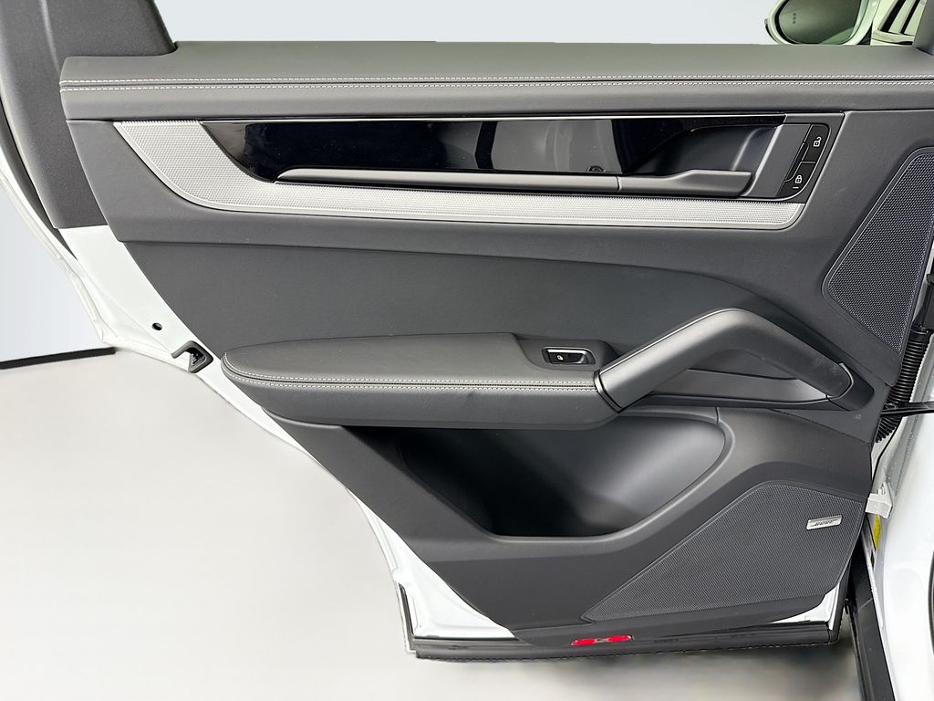 Thumbnail: 2026 Porsche  - 27