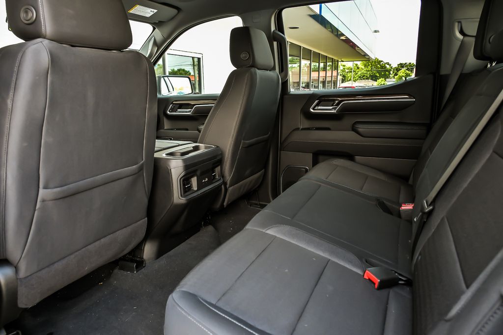 2025 Chevrolet Silverado 1500 RST - Photo 17