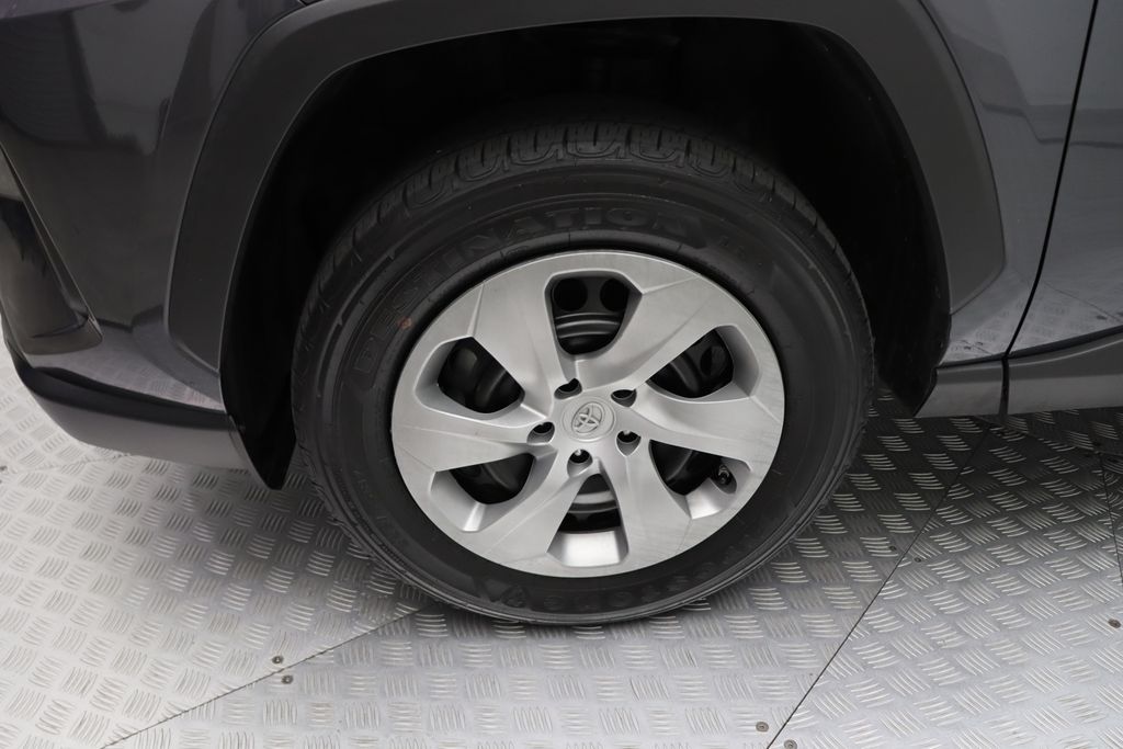 Thumbnail: 2024 Toyota RAV4 - 4