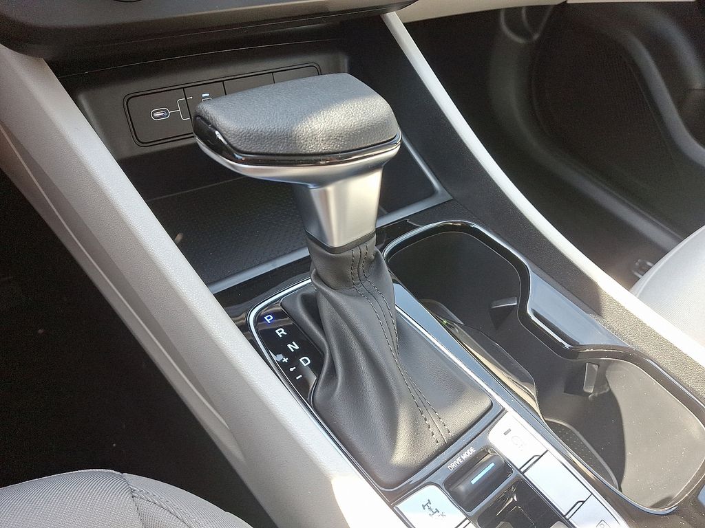 2025 Hyundai Tucson SE 7