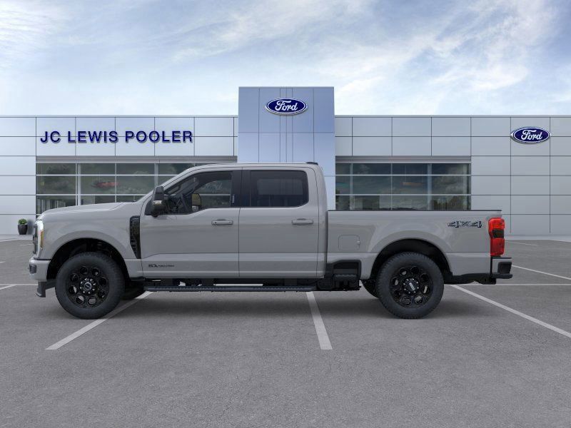 2025 Ford F-250 Super Duty Black Widow