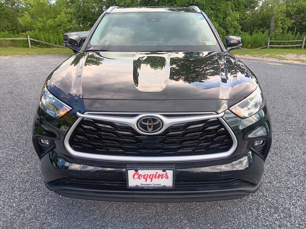 Used 2023 Toyota Highlander SUV