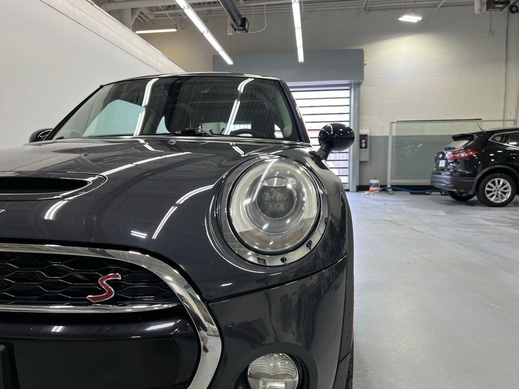 2017 MINI Cooper Base 9