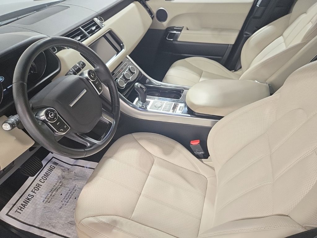 Used 2014 Black Land Rover 3.0L V6 Supercharged HSE image 21