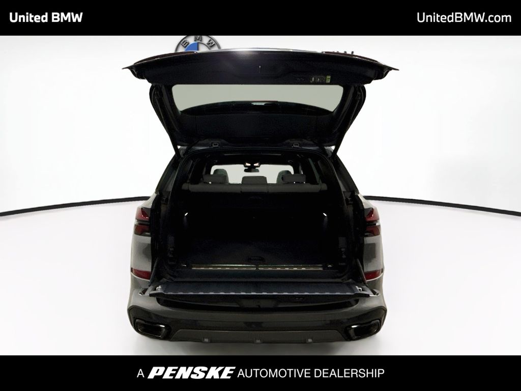 Thumbnail: 2026 BMW X5 - 21