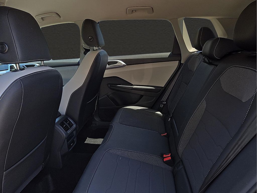 Used 2025 Volkswagen Taos 1.5T SE For Sale in Farmington, AR