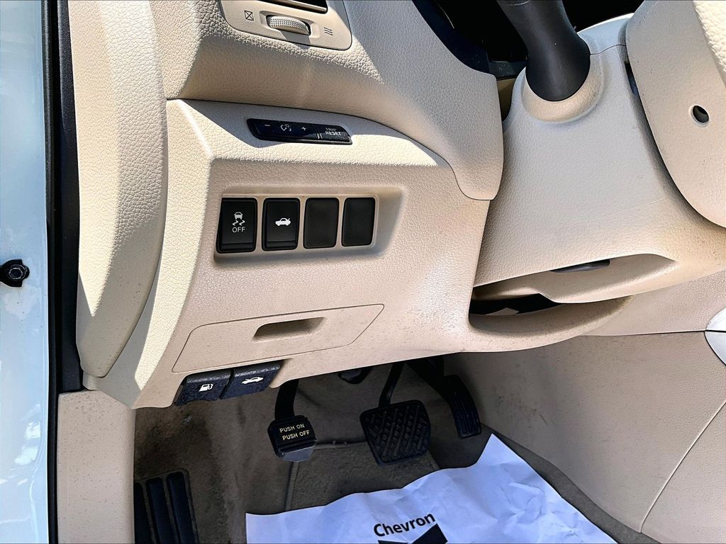 2014 Nissan Altima — photo 26