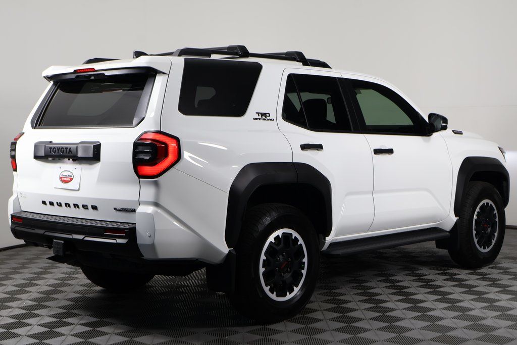 Thumbnail: 2025 Toyota 4Runner - 4