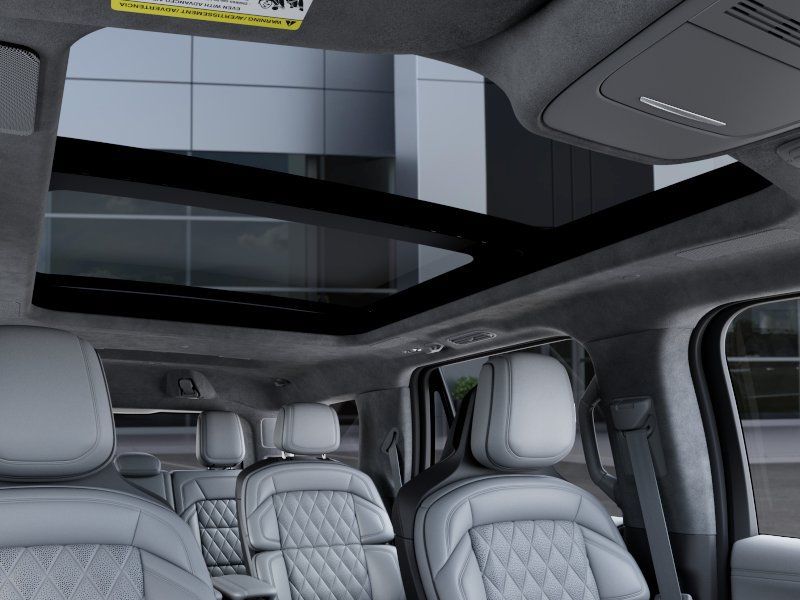 2027 Lincoln Navigator Black Label