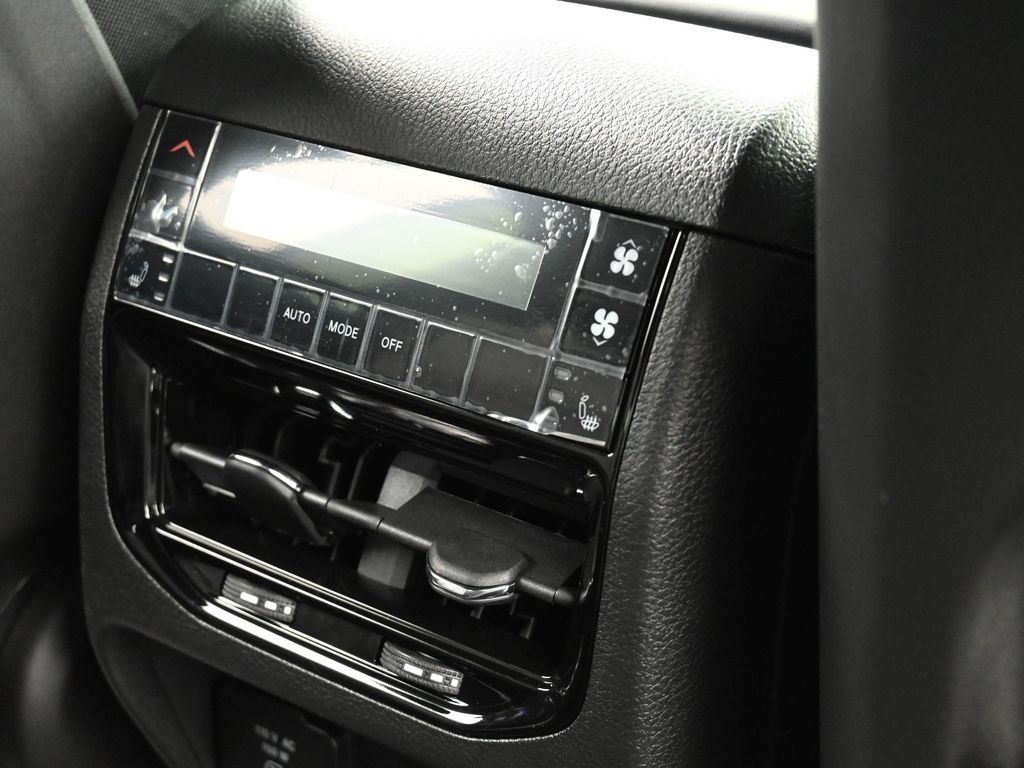 Used 2024 Bright White Clearcoat Jeep Overland image 34