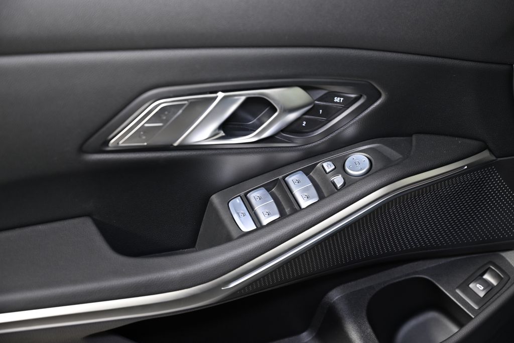 Thumbnail: 2026 BMW 3 Series - 22