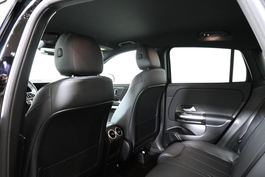 Thumbnail: 2025 Mercedes-Benz GLA - 32