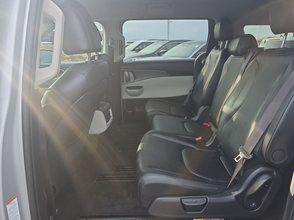 Certified Used 2023 Gray Kia LX image 31