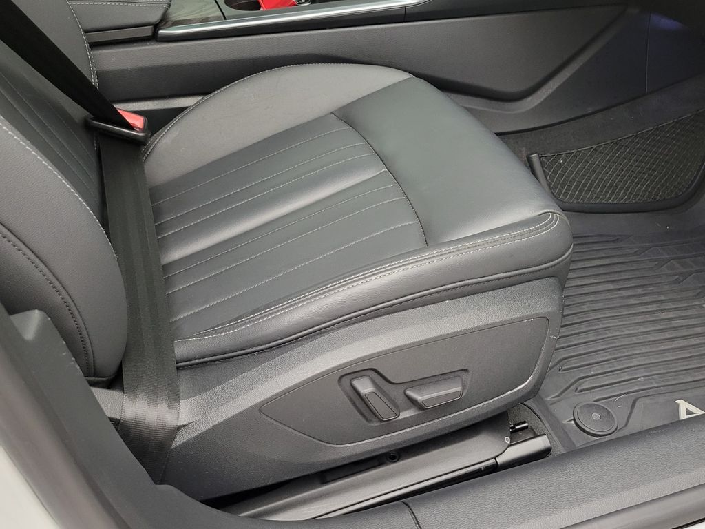 Thumbnail: 2020 Audi A7 - 14