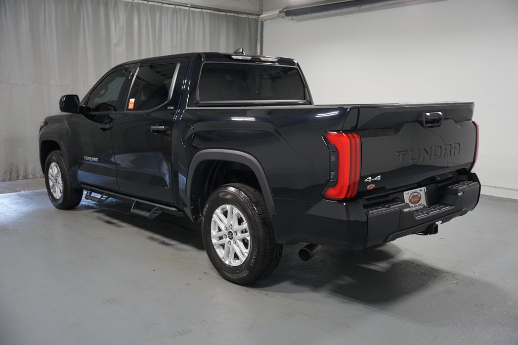 Thumbnail: 2024 Toyota Tundra - 6