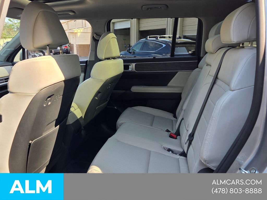 Used 2024 Silver Hyundai Limited image 5