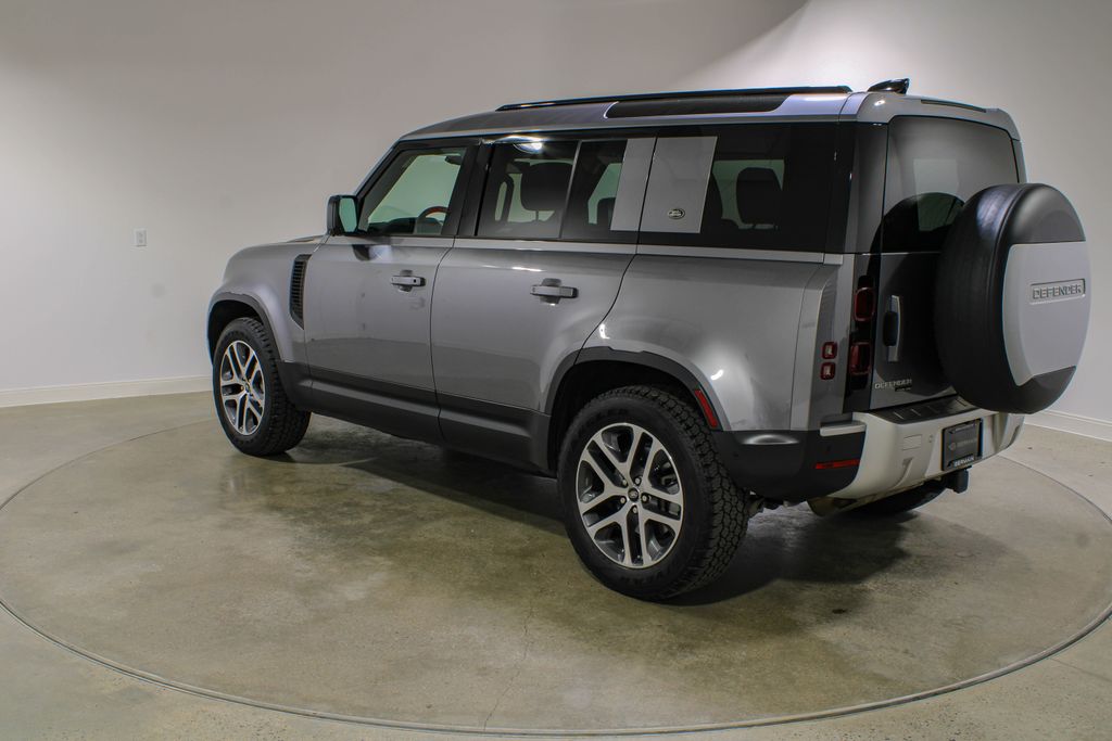 Used 2020  Land Rover HSE image 3