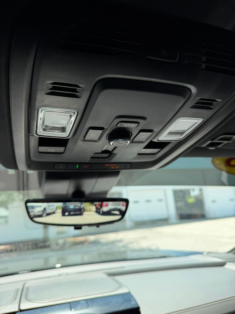 Used 2025 GMC Yukon SUV