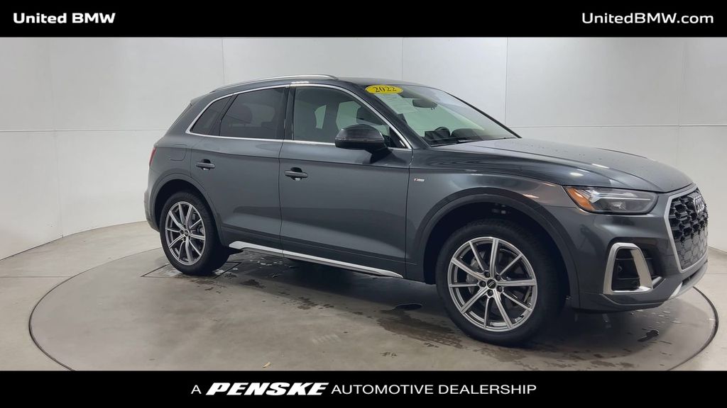 2022 Audi Q5 e Premium 2