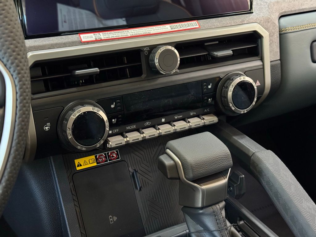 2025 Toyota Tacoma Trailhunter Double Cab photo 24