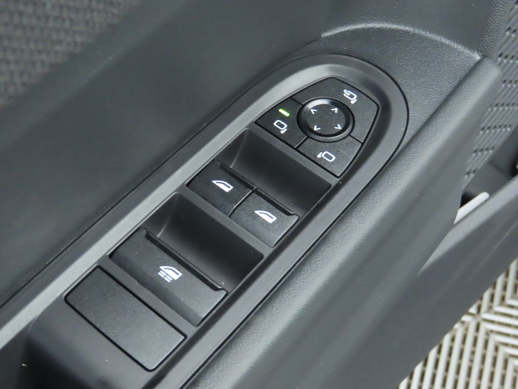 Thumbnail: 2026 MINI Cooper - 28