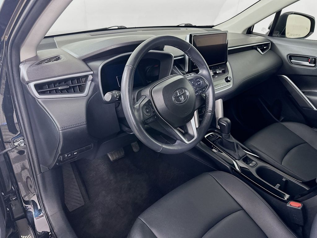 Thumbnail: 2024 Toyota Corolla Cross - 9